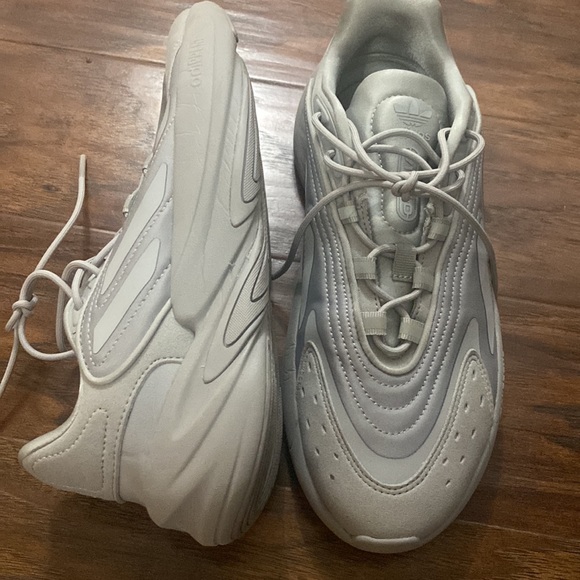 Adidas ozela - Picture 2 of 3